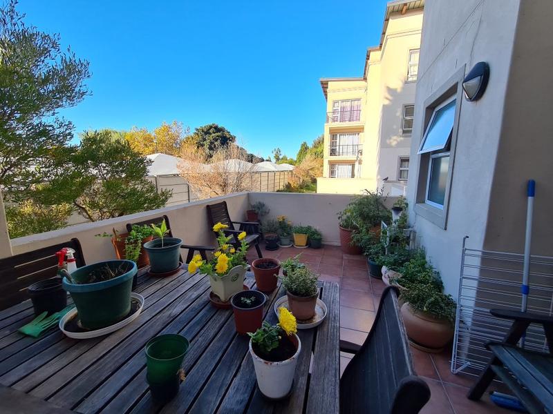 2 Bedroom Property for Sale in Tyger Valley Western Cape